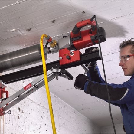 ALQUILER DD3-152K + MXFDR255TV // Taladro para perforación de diamante de 3 velocidades con columna
